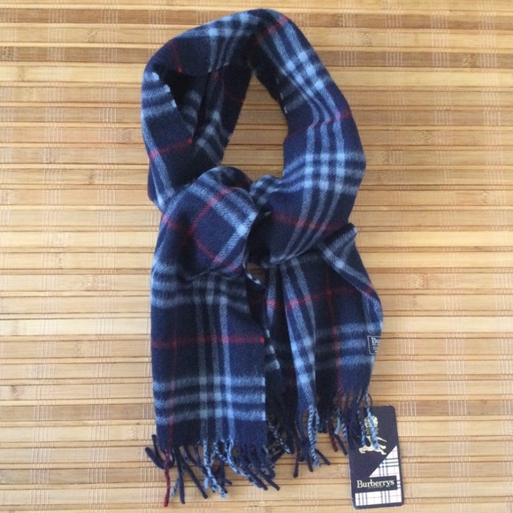 Vintage NWT Burberrys of London Lambswool Scarf - Picture 7 of 7